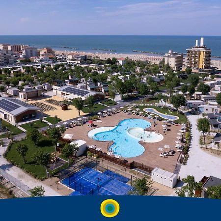 Club Del Sole Rimini Family Resort Esterno foto