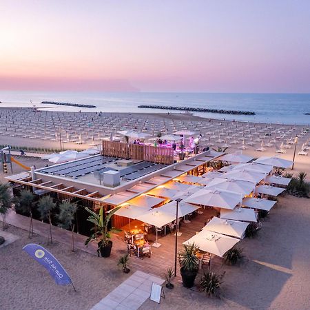 Club Del Sole Rimini Family Resort Esterno foto