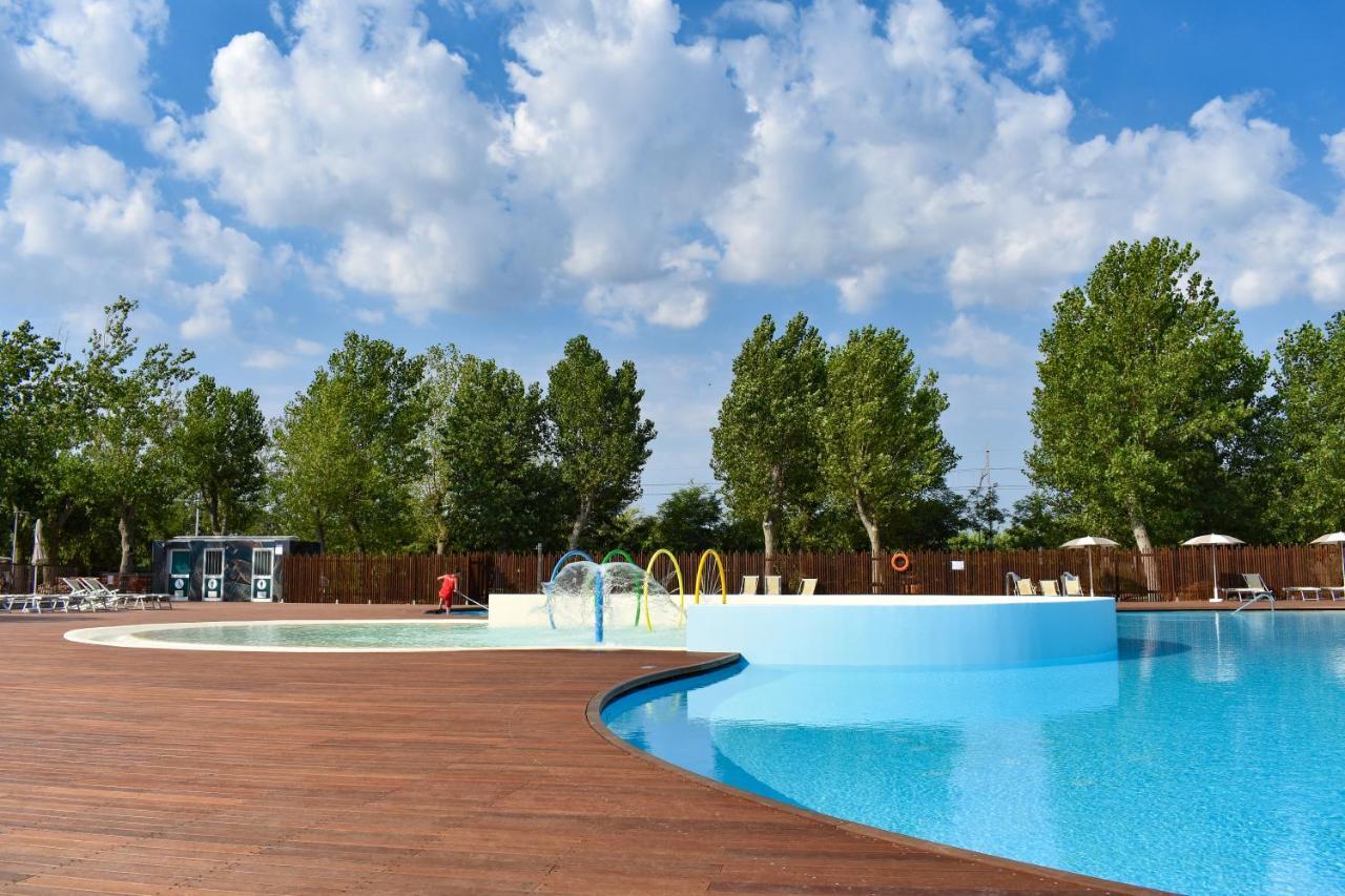 Club Del Sole Rimini Family Resort Esterno foto