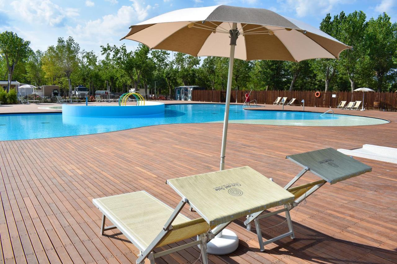 Club Del Sole Rimini Family Resort Esterno foto